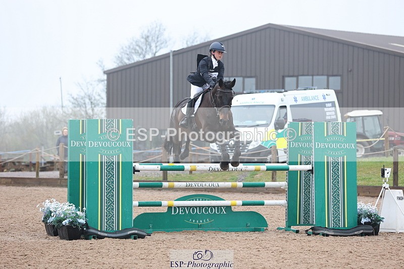 250418-161117-06454 - 330-Lily.Bradstock-DERISKO