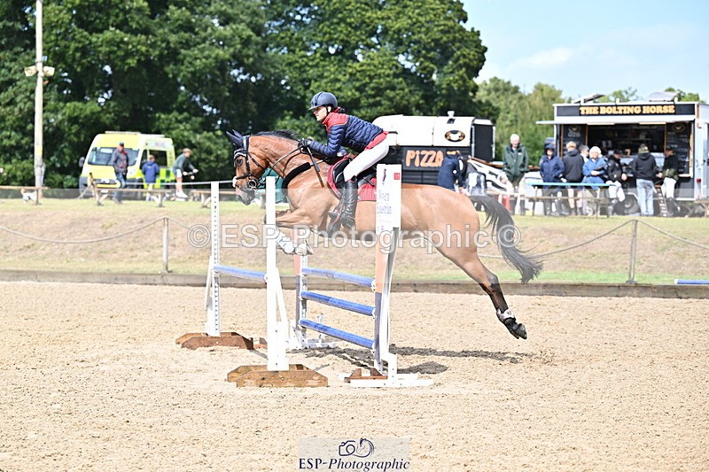 250831A-124559-10411 - Cls 42 Snr 1m Grand Prix