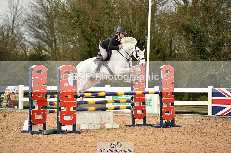 231122A-131252-00436 - Cls 4 Newcomers & 1.10m Open