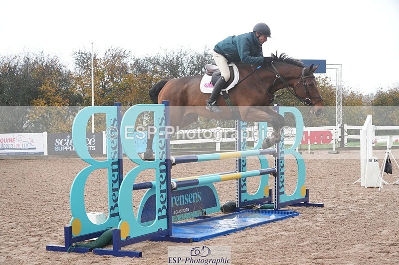 251107-120758-00687 - Cls 4 Snr 1.05m Open