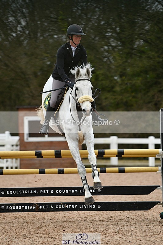 240112A-143407-01235 - Cls 6 Foxhunter and 1.20m Open