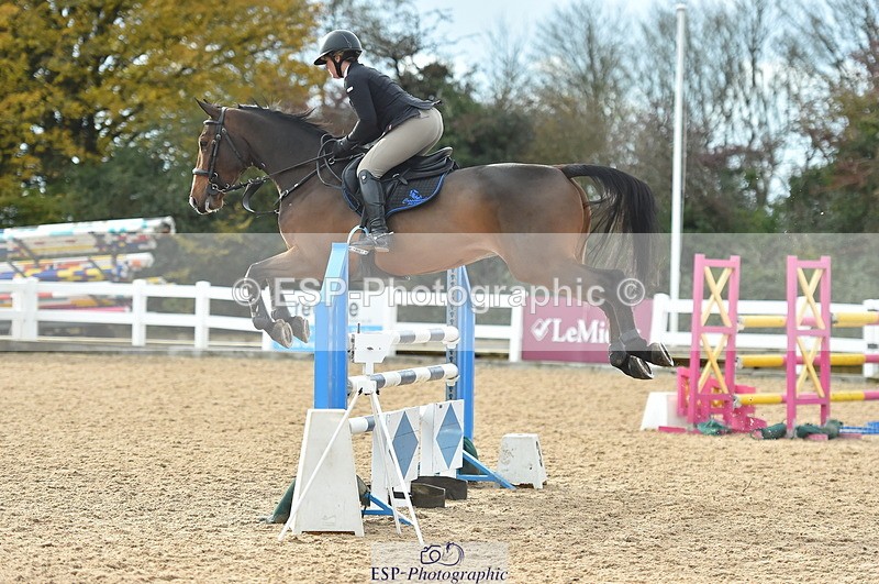 231111A-124826-01964 - Cls 12 Newcomers & 1.10m Open