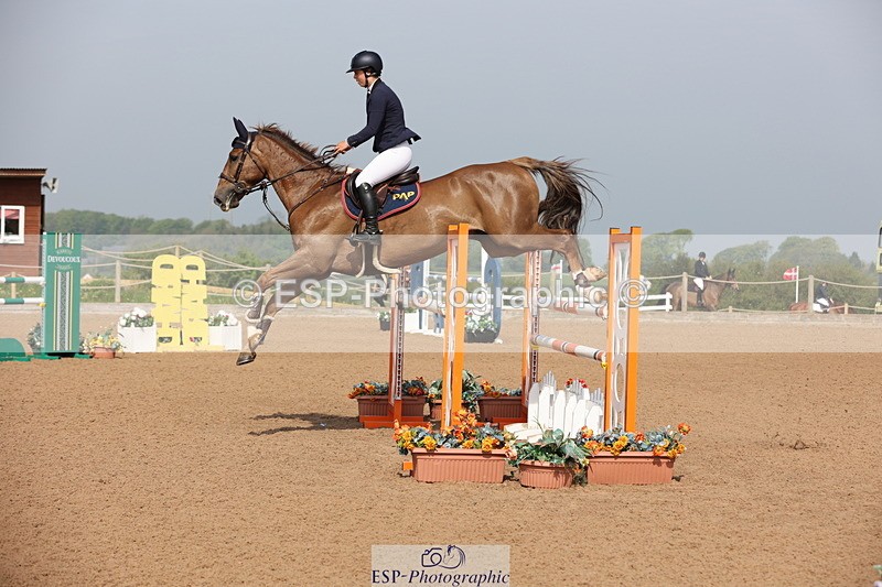 240511A-095808-11558 - Cls 33 Snr 1.20m Open