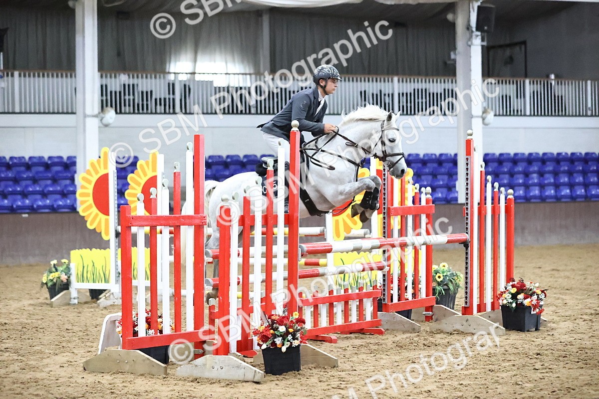 SBM_001266 - Class 5 - Blue Chip Pony Newcomers 1.00m Open
