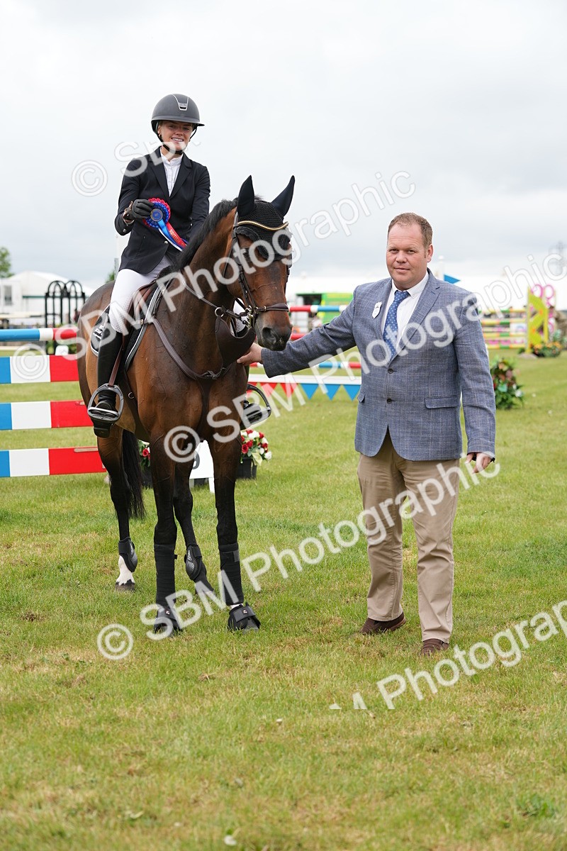 SBM_05330 - Class 201 - British Horse Feeds Speedi Beet Horse of the Year Show Grade  C