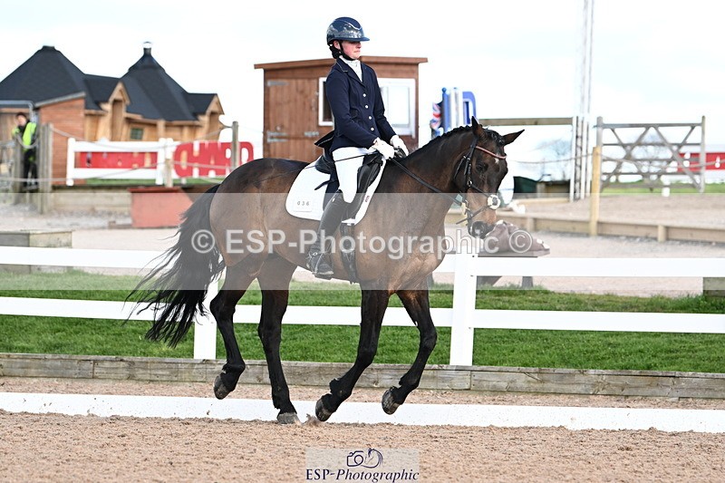 240324A-133039-03668 - Novice 27, 12.30 to 13.50