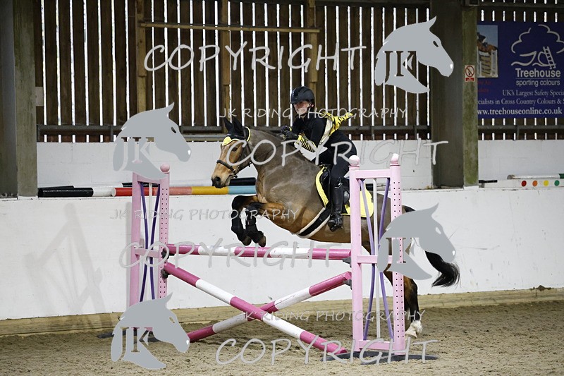 _T0A3764 - 1M Clear Round