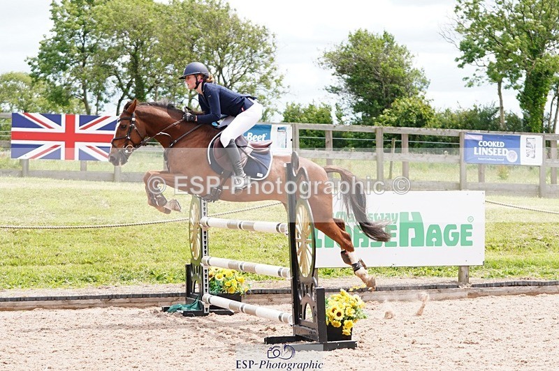 250608-125238-02769 - Cls 9 Pony Newcomers and 1m