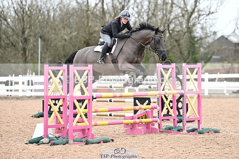 250112-120307-01216 - Cls 19 Snr 1.05m Open