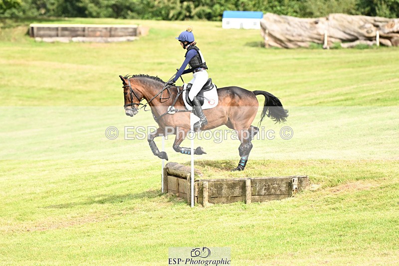 240825X-162018-36736 - 80cm XC 15.30 to 16.30