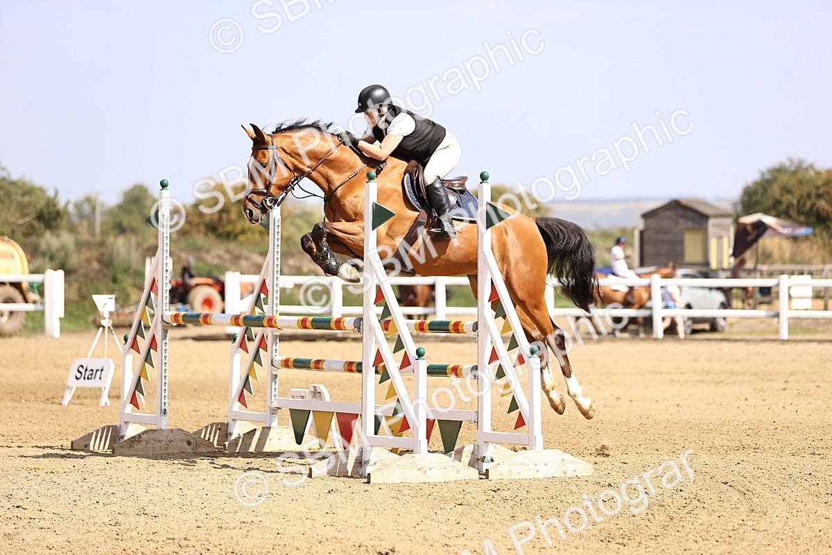 SBM_006893 - Class 13 - Senior Newcomers - 1.10m