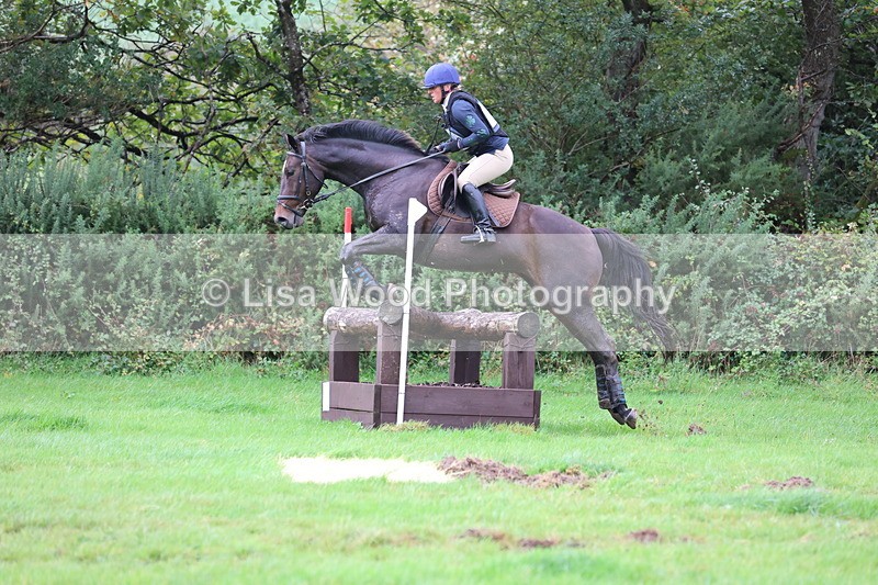 JPP_5492 - Class 6: 90cm +: Crossed Logs