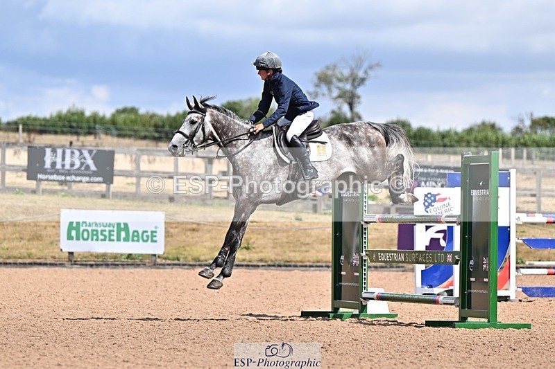 260819-142617-01082 - Cls 6 Foxhunter and 1.20m