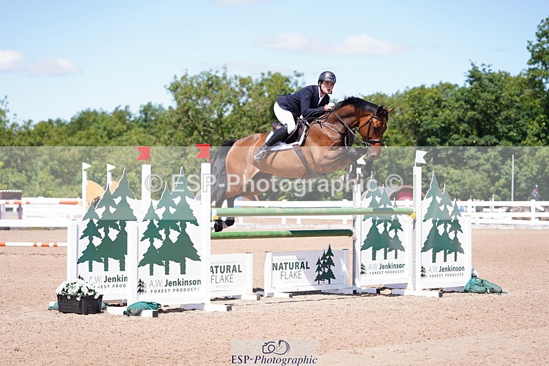 240721A-133900-18505 - Cls 32, YH 6 Yr Olds 1.30m