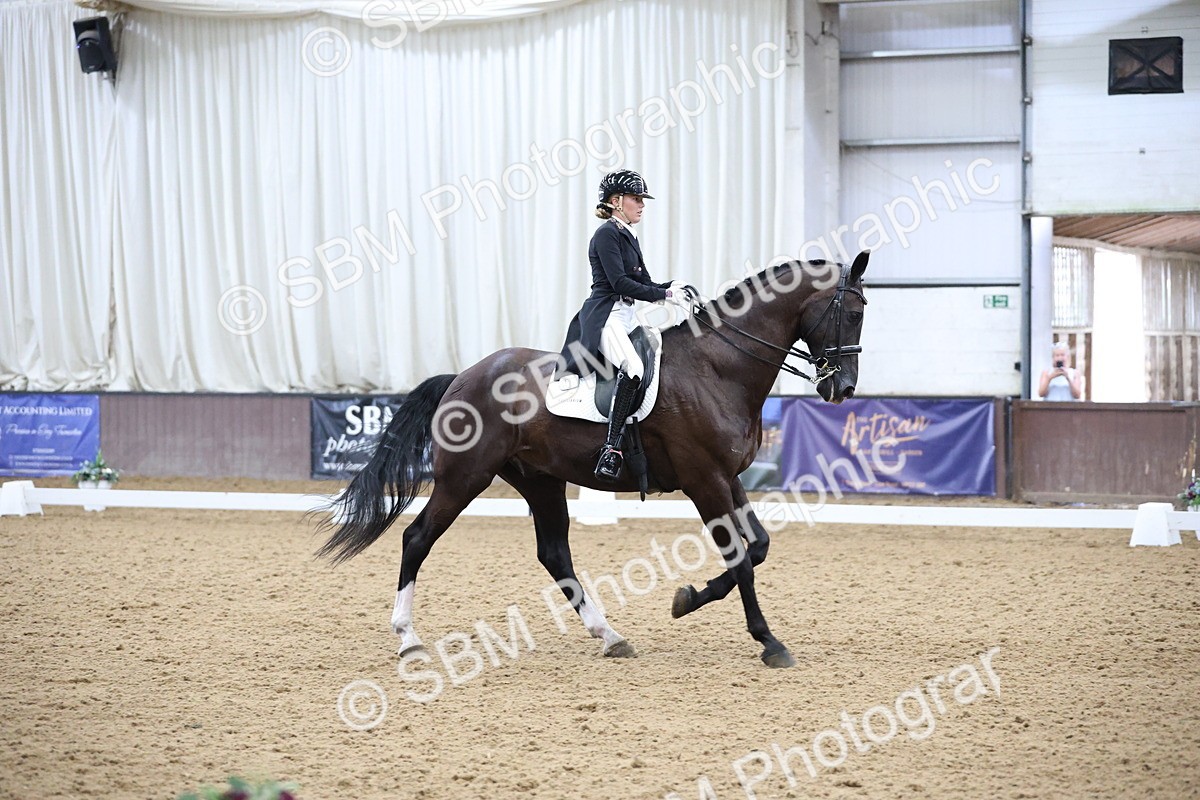 SBM_004678 - Class 9 - FEI Inter 1 Gold - 16.59-17.47