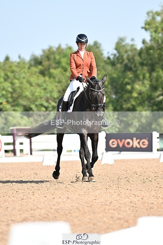 250816-102537-03130 - 118-Charlotte.DickerDevaldi's.Kiss