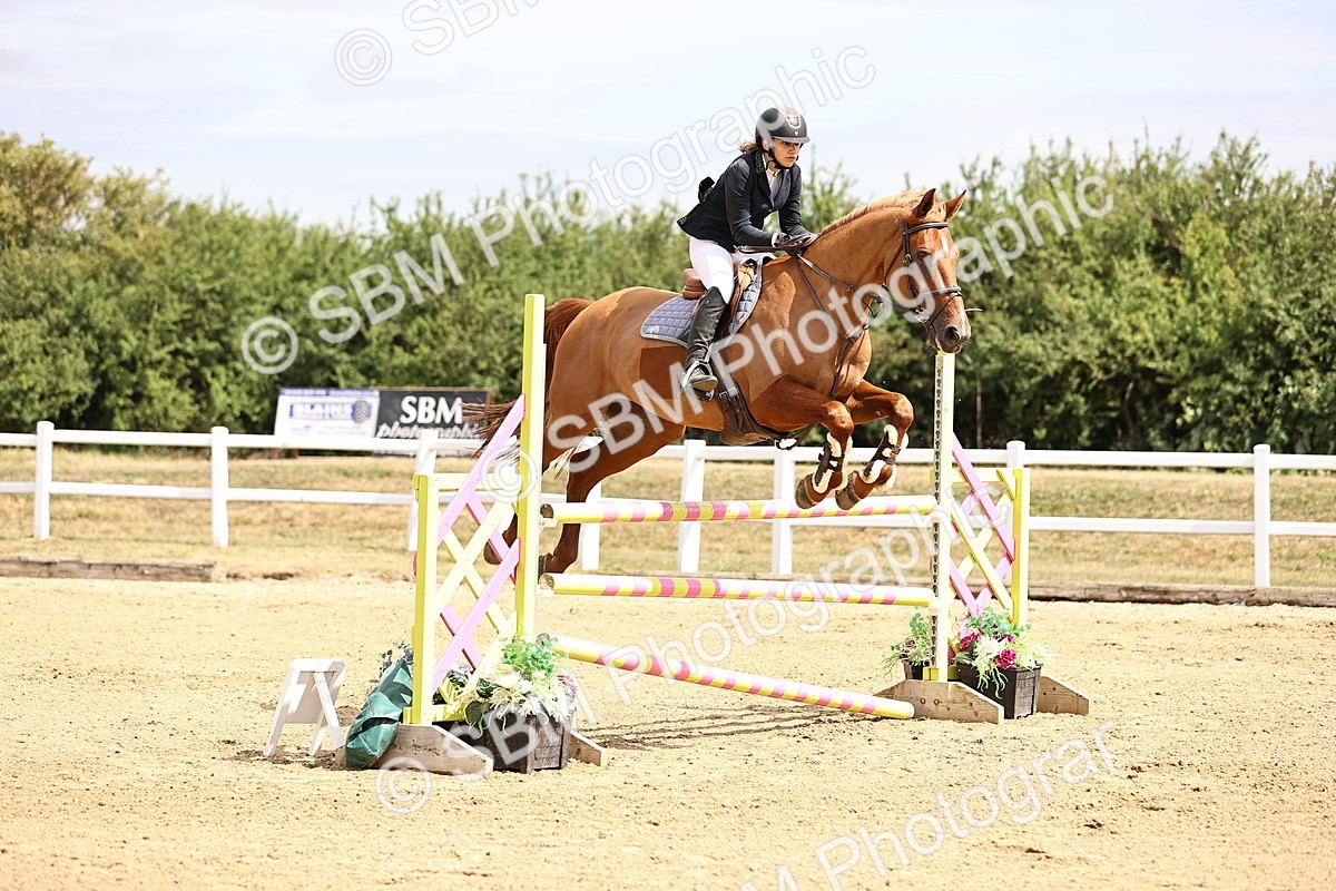 SBM_009678 - Class 8 - Senior Newcomers - 1.10  Open