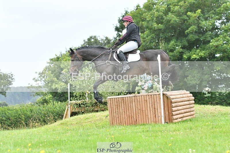 240803-105200-01411 - 110-Lizzie_Luxton-KILCARNA_BARNEY