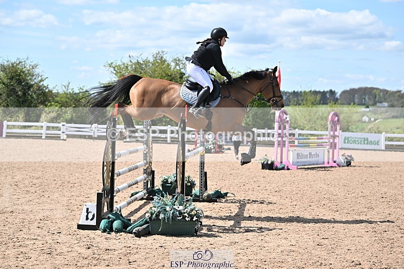 240418A-133204-03507 - Cls 13, 1 Star Bronze Tour 1.10m