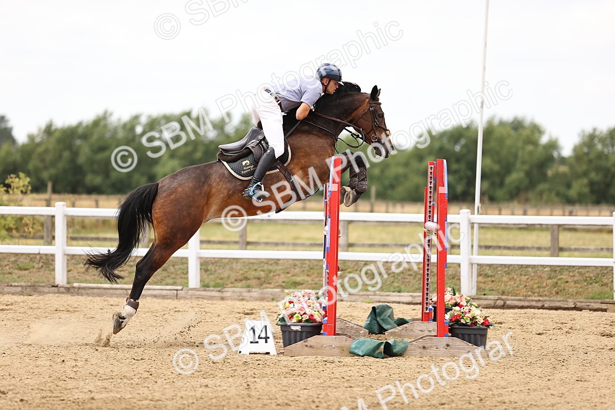 SBM_010693 - Class 9 - Senior Foxhunter - 1.20m Open