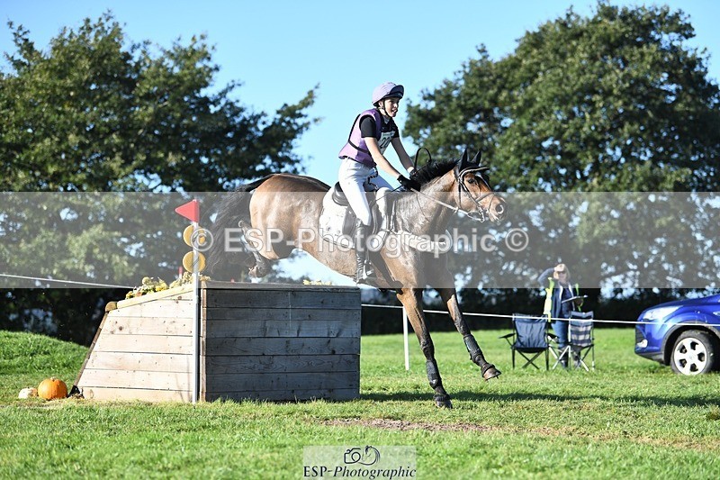 231022-103015-25640 - 225-DHI.ROCKETMAN-Emily.King-XC