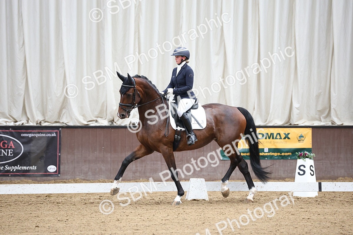 SBM_003985 - Class 8 - Advanced Medium 6 Silver