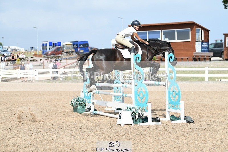 250725-162054-03887 - Cls 10 1.05m Amateur Quali