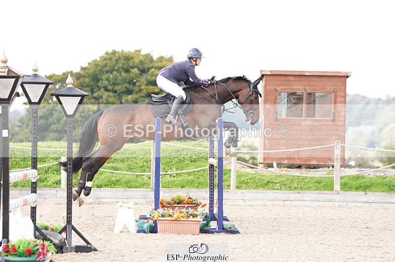 241004A-124900-00475 - Fri 03 Snr Newc & 1.10m Open