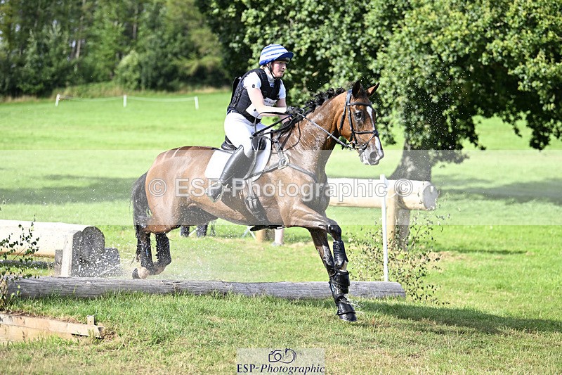 240804-180234-19180 - 755-Amber_Williams-THE_EMERALD_LILY