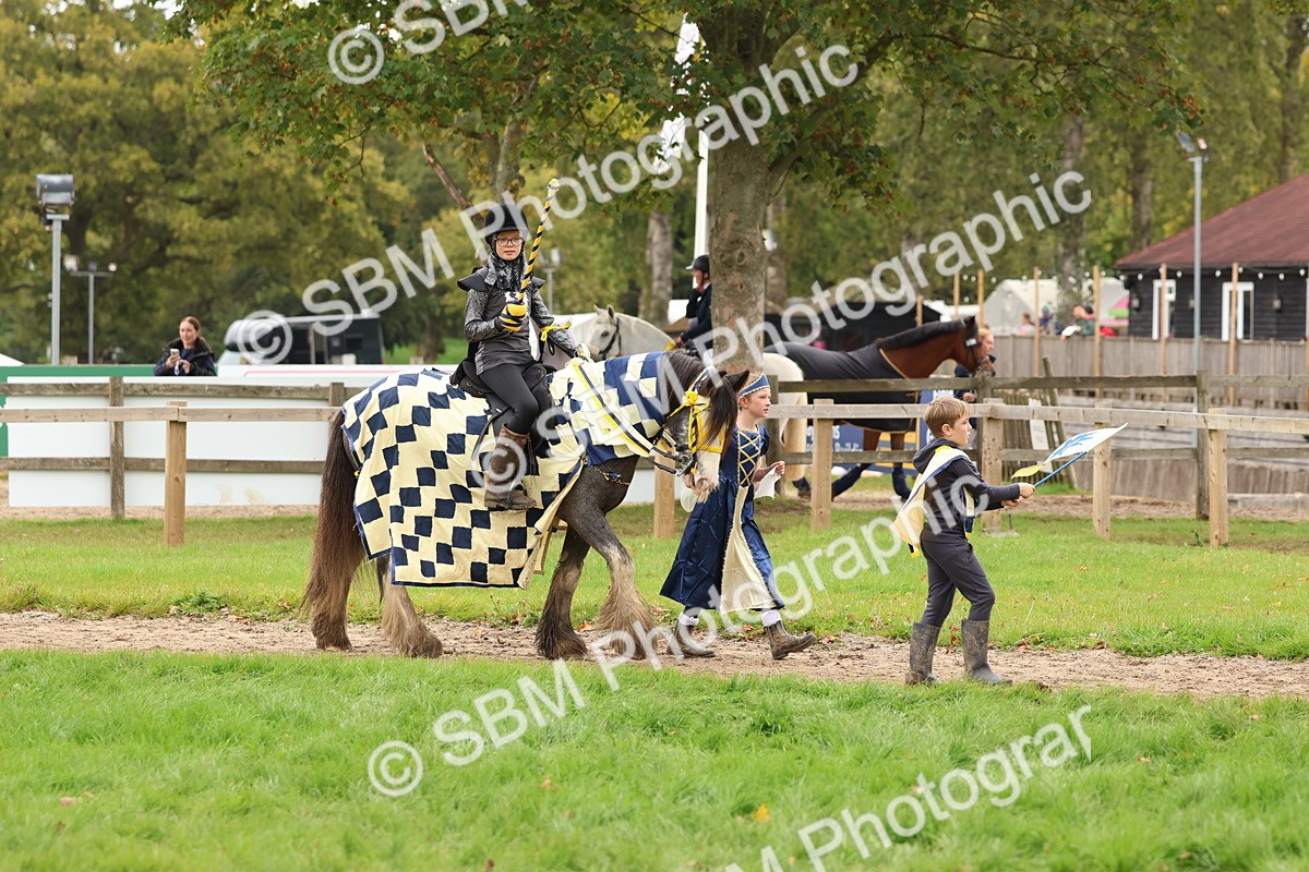 SBM_61644 - S37a - Fancy Dress Showing