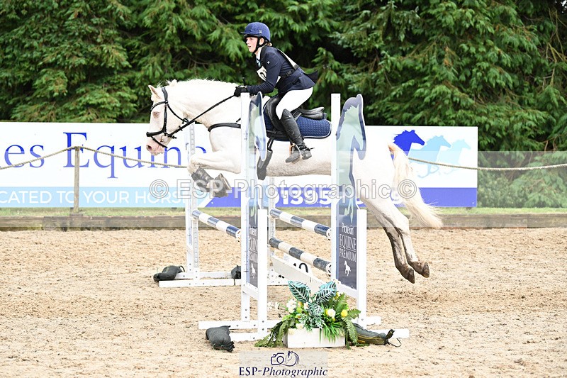 240824X-123139-25506 - 70cm Jump Off