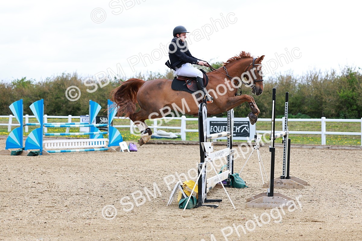 SBM_002613 - Class 11 - Senior Foxhunter - 1.20m