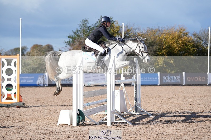 251025-133930-00577 - Cls 10 Pony Newcomers and 1m