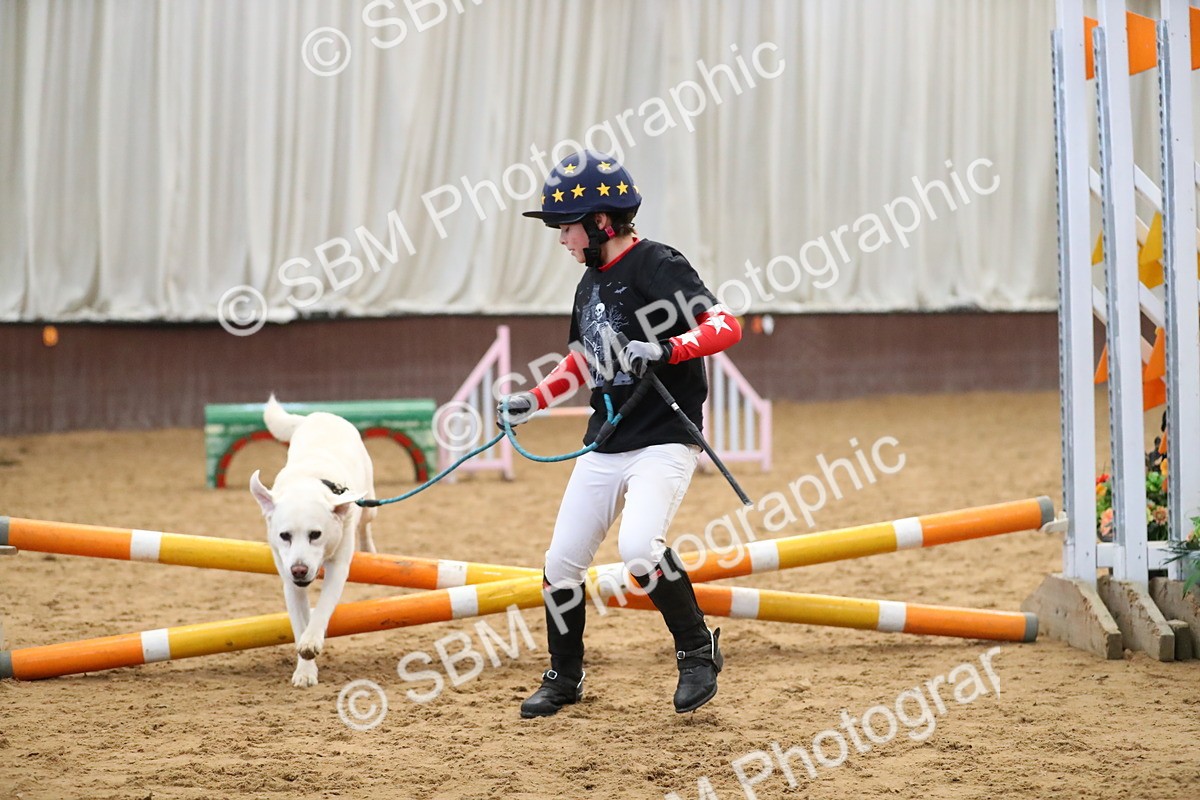 SBM_001876 - Class 3 - Horse & Hound