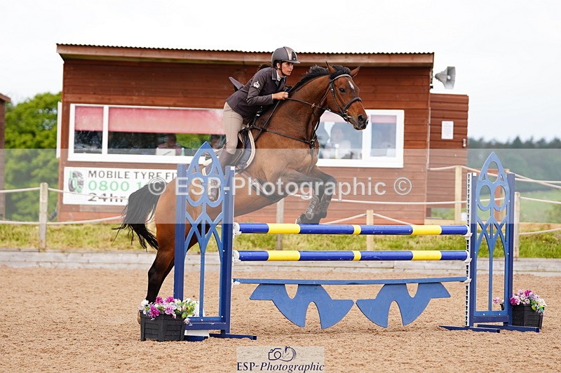 240526A-110522-07721 - Cls 26 Chard Equ 1.05m and 1.10m Grand Prix