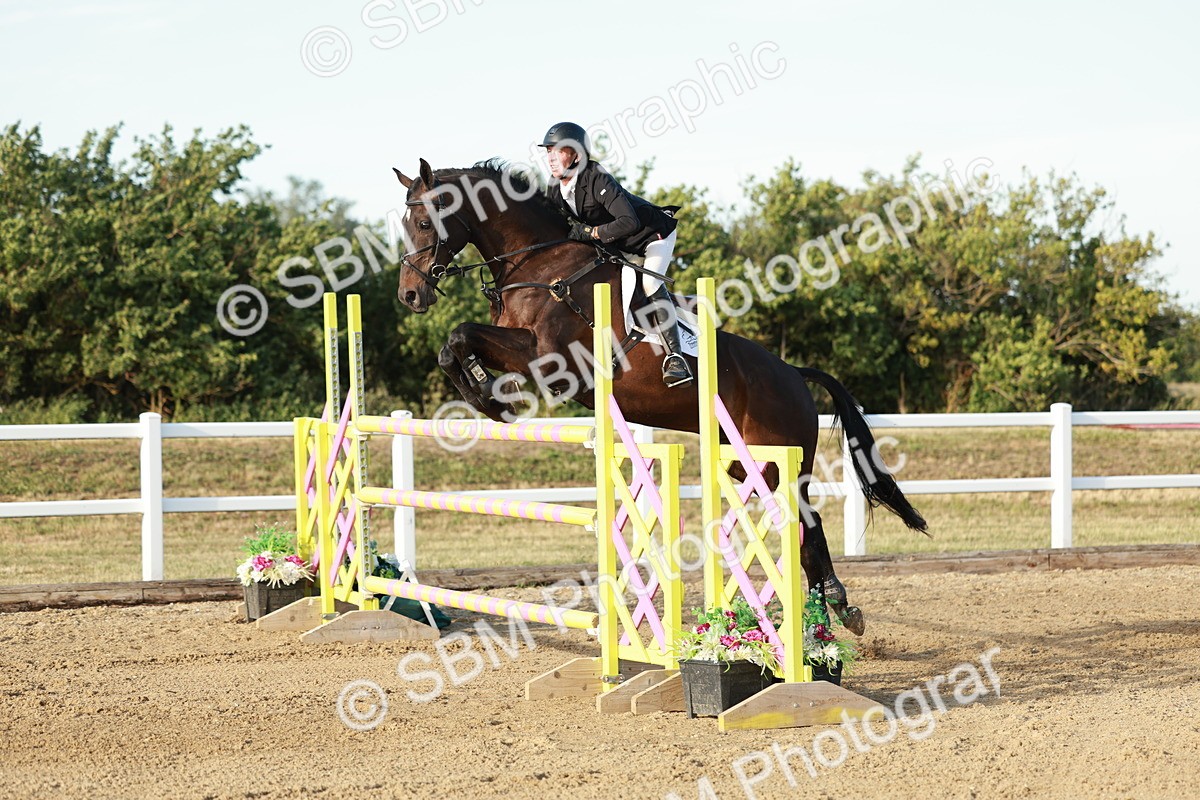SBM_008947 - Class 6 - National 1.30m 1.40m Open Handicap