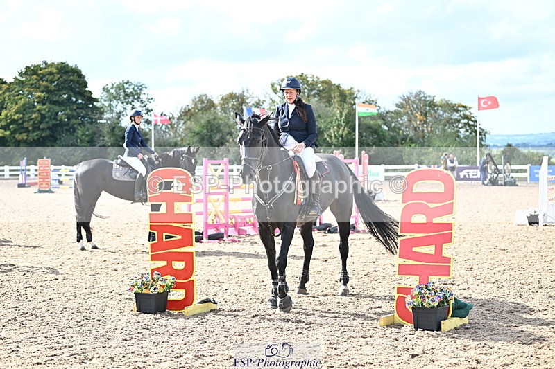 241005A-130214-03887 - SAT Cls 18 1.05m Amateur Jump Off and P