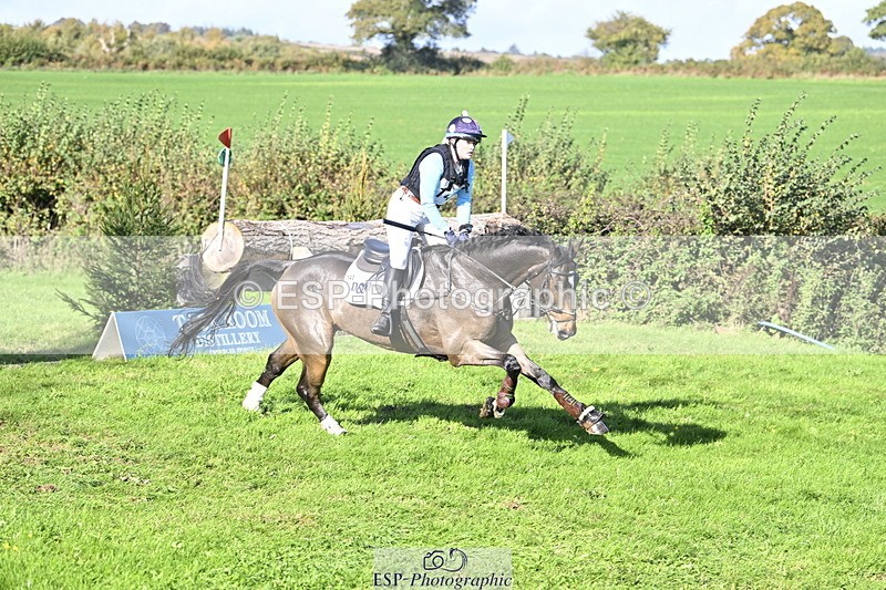 251024A-124902-11283 - B-140-Charlotte.Ward