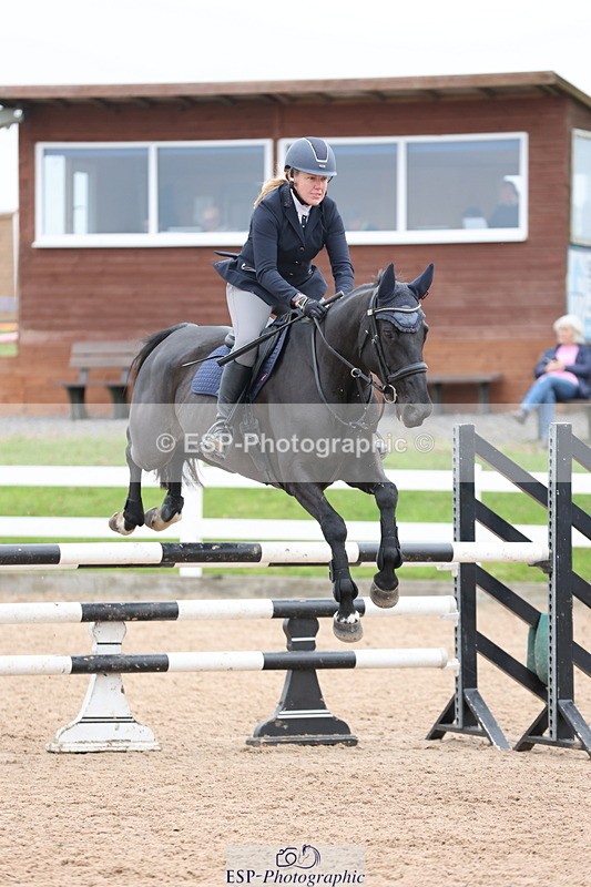 241101A-104635-01176 - FRI Cls 4 Snr 1.05m