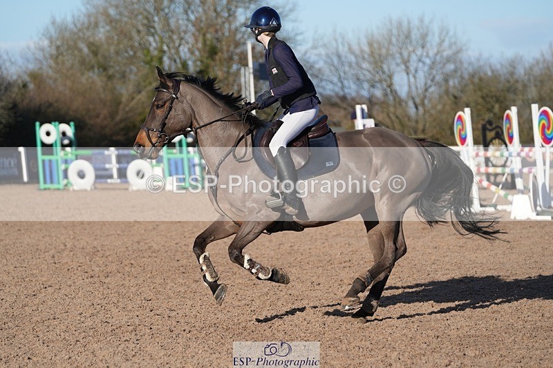 251130-122221-01160 - Cls 9 Pony Fox & 1.10m Open