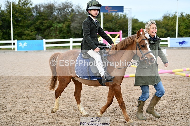 241013B-093935-00240 - Cls 1 Clear Round