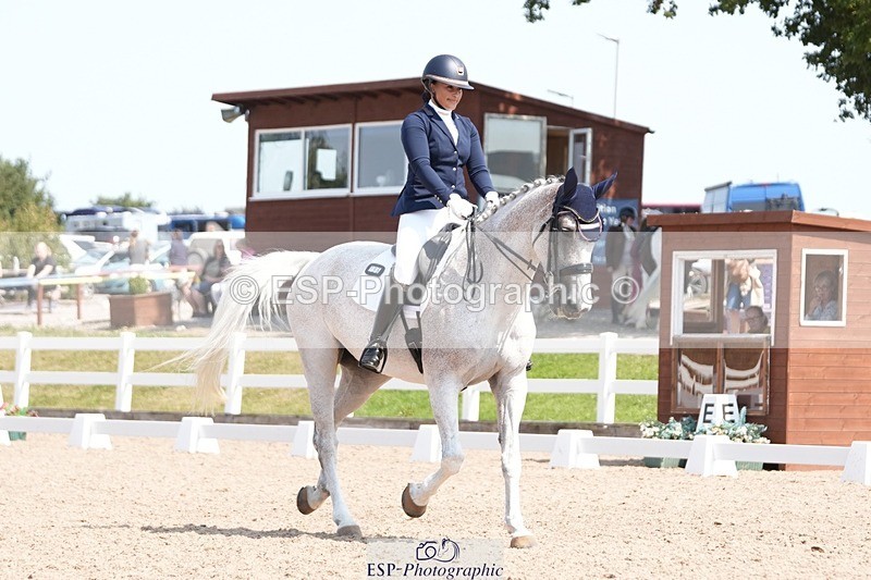 250817-124908-09174 - 156-Layla.Ambersley-BroadbentGalwaybay.Buddy