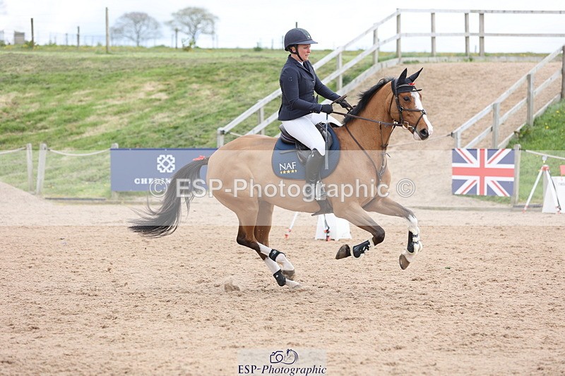 240419A-121001-07075 - Cls 6, 2 Star Medium Tour 1.35m