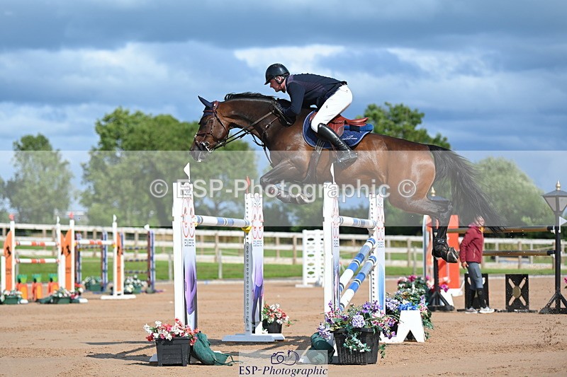 230721A-165419-07888 - Cls 10, 2 Star Big 1.45m Break to End