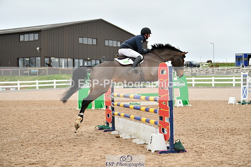 240112A-124709-00825 - Cls 5 Newcomers and 1.10m Open