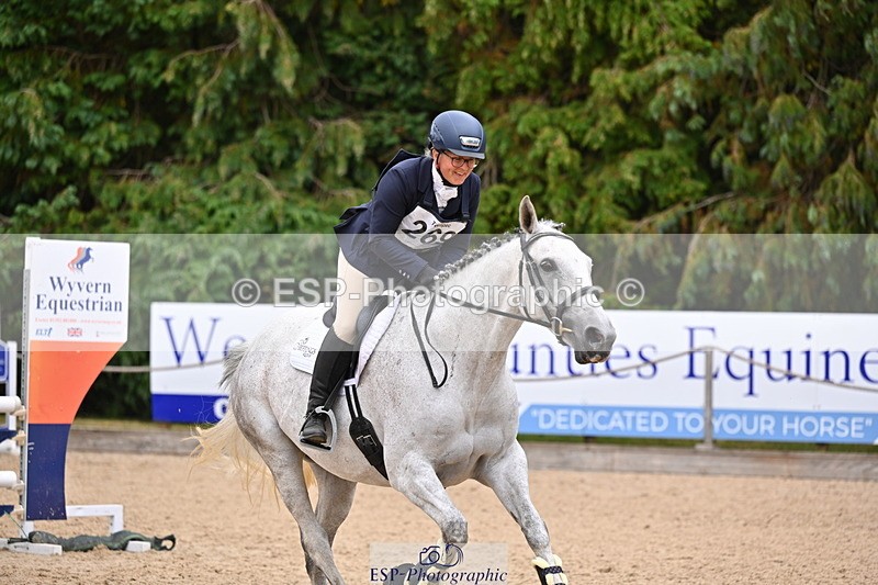 250802A-142824-05893 - F-269-Essie.Barker-BLOODY.NORA