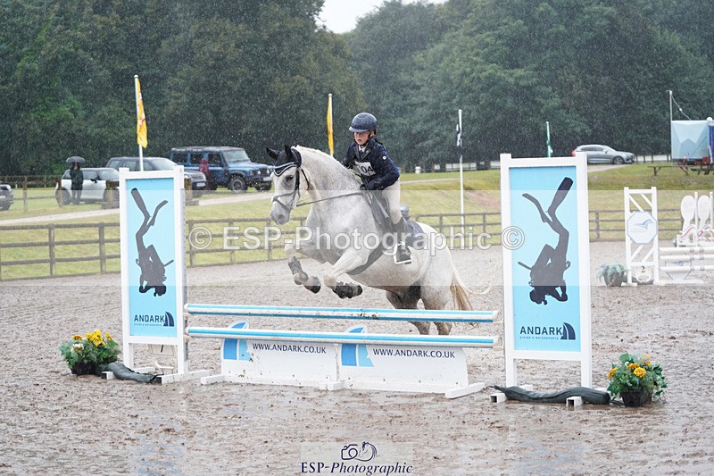 240824X-082412-20176 - 70cm Round 1 8.30 to 9.30