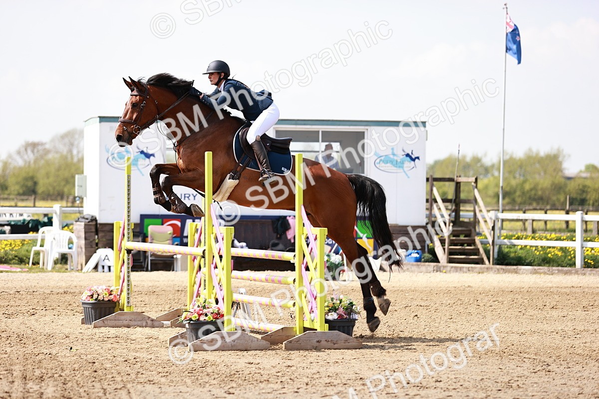  - Class 23 - Senior 1.05m