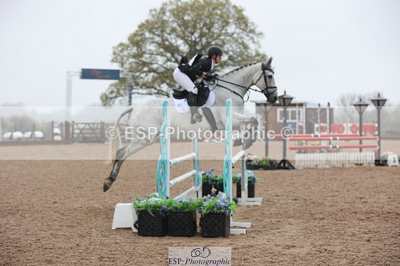 250418-112812-01659 - 071-Caitlyn.Faull-PENNINEVIEW.SUMMER