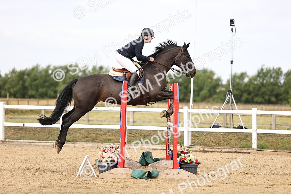 SBM_009568 - Class 8 - Senior Newcomers - 1.10  Open